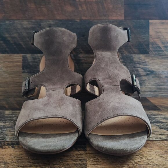 Clarks Women's Artisan Deloria Kay Taupe Sandal Heels Size 9 - Picture 2 of 8